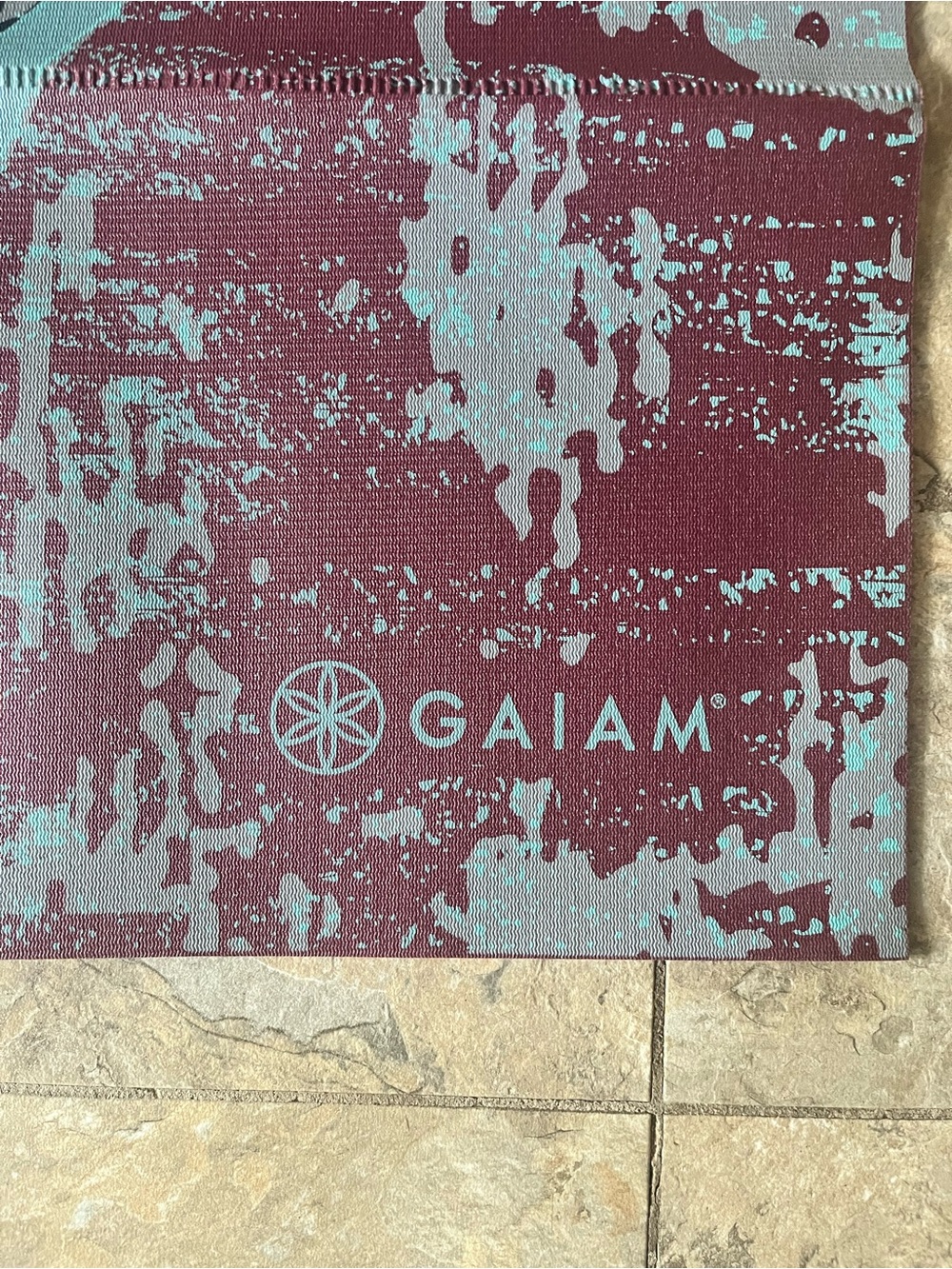 Gaiam fold up yoga mat - Picture 2 of 3